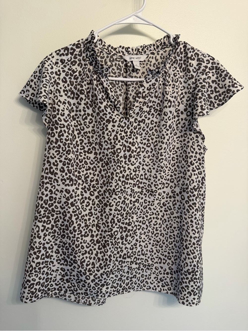 Nine West Black & White Leopard Flutter Sleeve Blouse